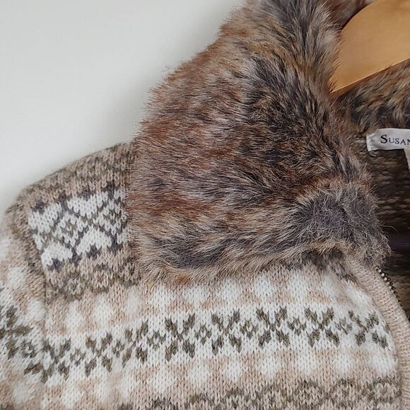Susan Bristol Fair Isle Full Zip Faux Fur Collar Sweater Jacket Wool Size M - Picture 7 of 10